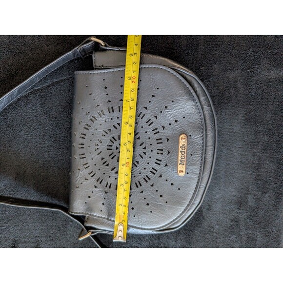Vintage Y2K Mudd Crossbody Sunburst Perforated Purse 9" Faux Leather Boho Chic - Picture 10 of 13